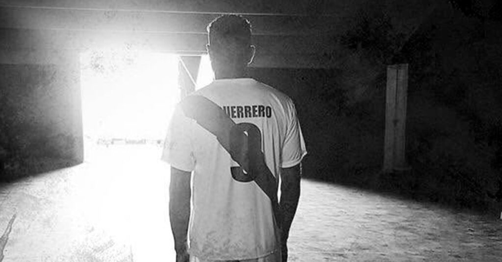 Paolo Guerrero licencias de entrenador